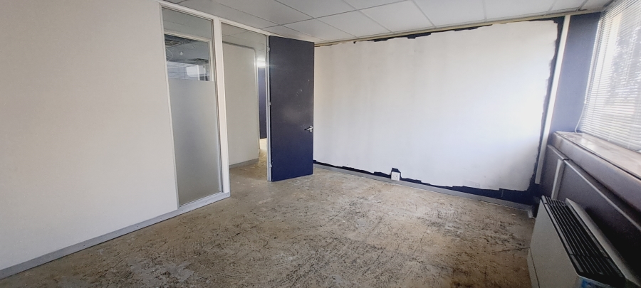 To Let commercial Property for Rent in Bo Oakdale Western Cape